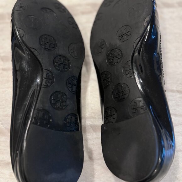 black patent leather Tory Burch flats size 5 - Picture 3 of 4